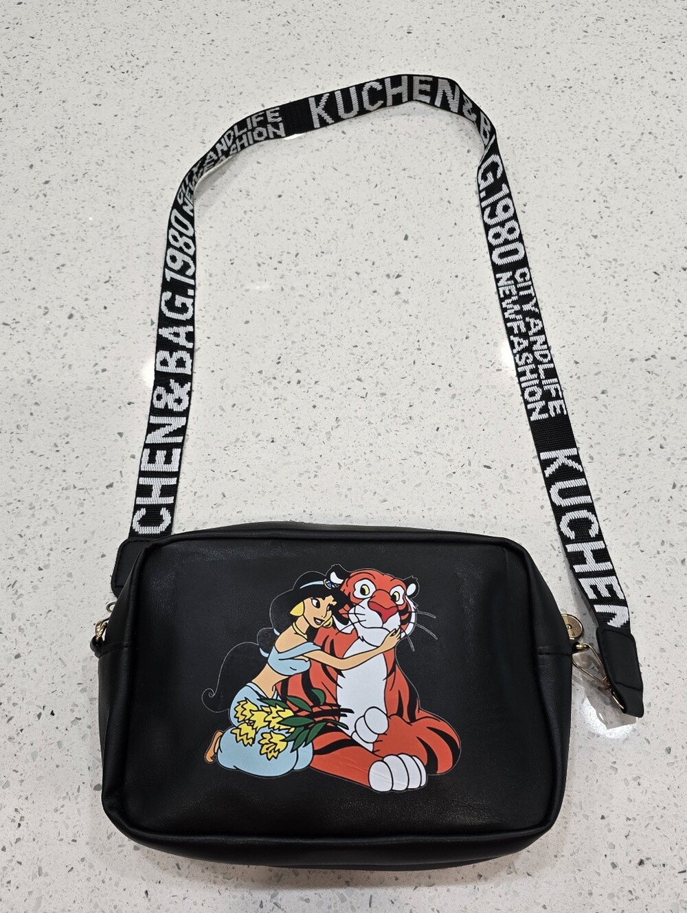 Disney's Aladdin Princess Jasmine & Pet Tiger Rajah Crossbody Purse Kuchen & Bag